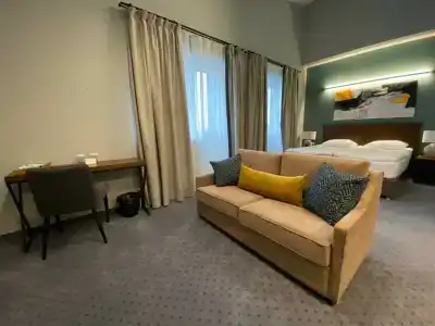 Freezone INN - 8