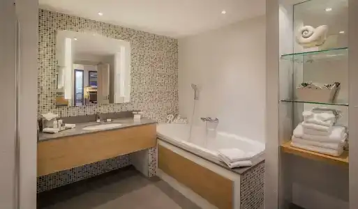 Clayton Burlington Road - 6