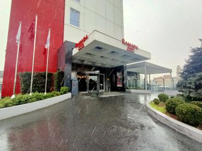 Ramada & Suites by Wyndham İstanbul Ataköy - 35