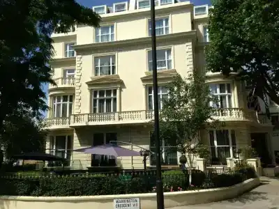 The Colonnade - 4