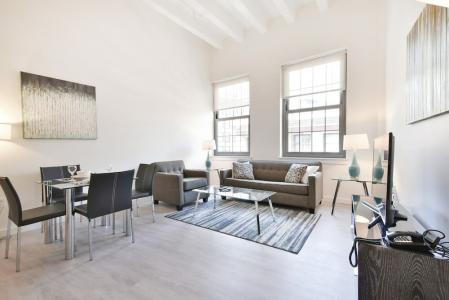 Global Luxury Suites Downtown - 25