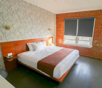 H by H Hospitality - 53