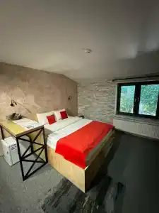 на Михайловской 9 - 90