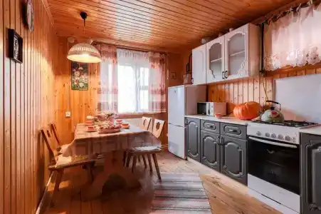 Монастырская изба - 23