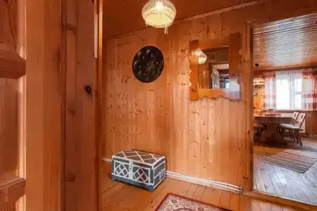 Монастырская изба - 19