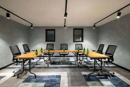 Ramada Encore by Wyndham - 33