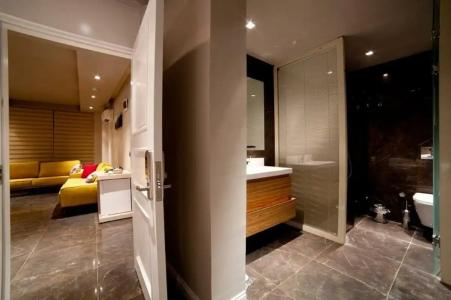 Upperhouse - 35
