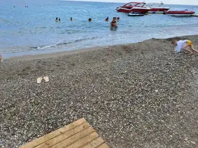 Sailor's Beach Club - 36