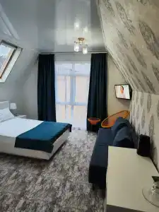 8 марта 6 - 24