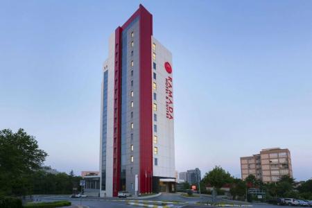 Ramada & Suites by Wyndham İstanbul Ataköy - 73
