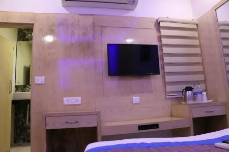 Prince Palace Deluxe - 52