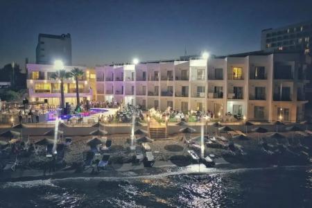 Mimoza Seafront & Beach - 37