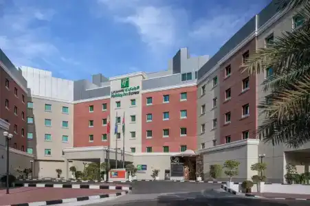 Holiday Inn Express Dubai Internet City, an IHG - 7