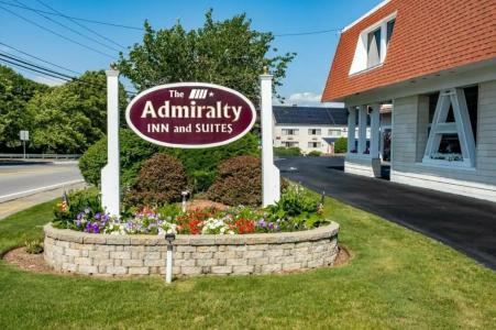 The Admiralty Inn & Suites - 0