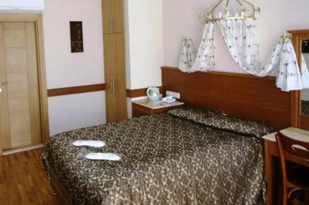 Grand Peninsula - 10