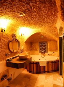 Traveller's Cave - 51