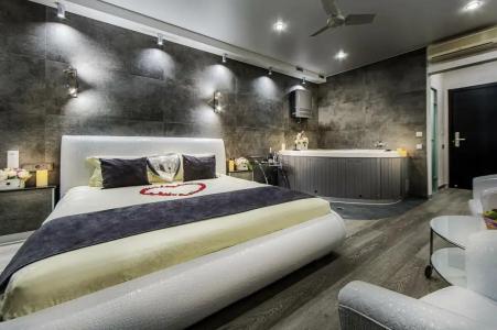 Алекс отель на Дыбенко - 59