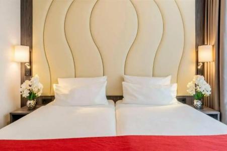 Best Western Plus Plaza Den Haag City Center - 89