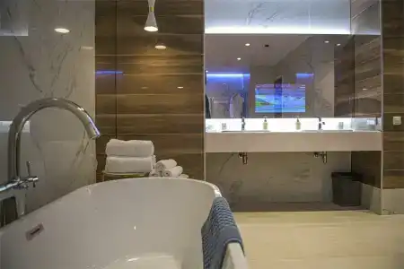 Северная - 56