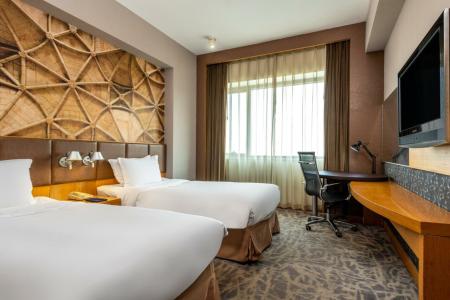 Holiday Inn Beijing Focus Square, An Ihg - 9