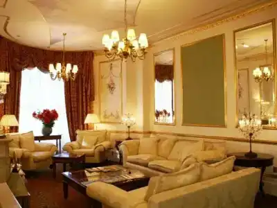 The Colonnade - 47