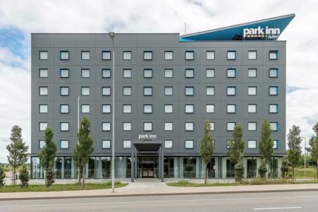 Park Inn by Radisson Vilnius Airport & Business Centre - 3