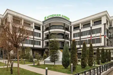 Wyndham Garden - 0