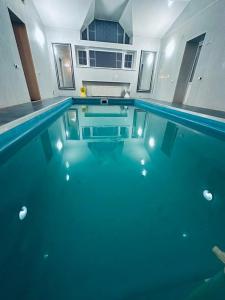 загородный с бассейном и сауной - 20