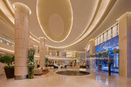 Courtyard by Marriott Mumbai International Airport - 1