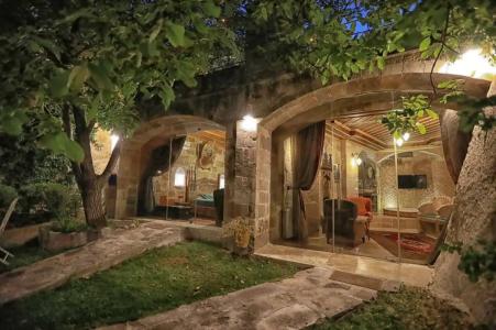 Traveller's Cave - 43