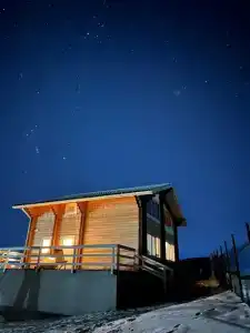 Небольшое шале с видом на озеро - 6