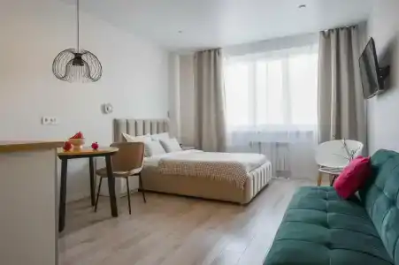 Смарт-студия Зелёная с балконом - 1