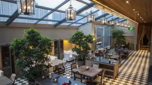 Holiday Inn Beijing Focus Square, An Ihg - 3