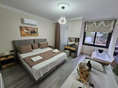 Mykonut Boutique - 2