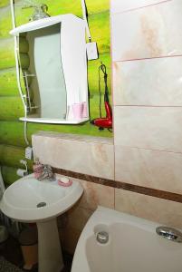 on Vostochnaya 10 - 33