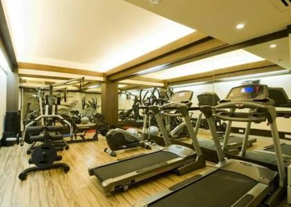 Howard Plaza The Fern, - 65