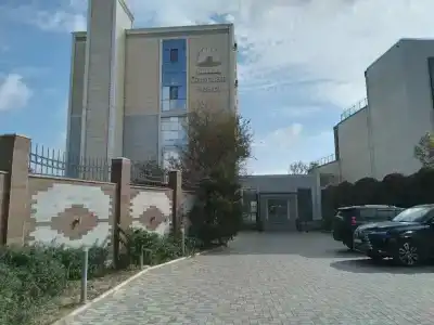 Caspian Pearl - 12