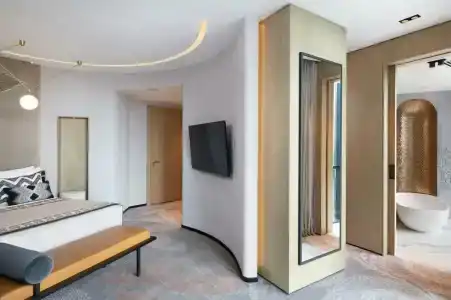 Paragraph Freedom Square, A Luxury Collection, - 73