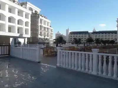 Side Royal Palace - 42