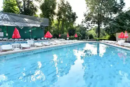 Estreya Palace - 3