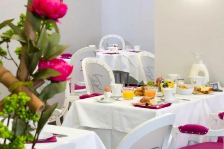 Best Western Premier Le Patio des Artistes Wellness Jacuzzi - 41
