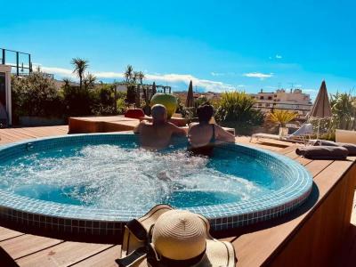 Best Western Premier Le Patio des Artistes Wellness Jacuzzi - 37