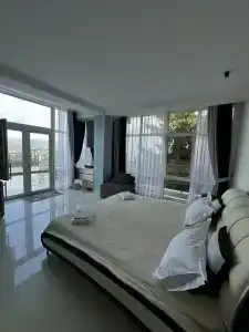 На ладони - 31