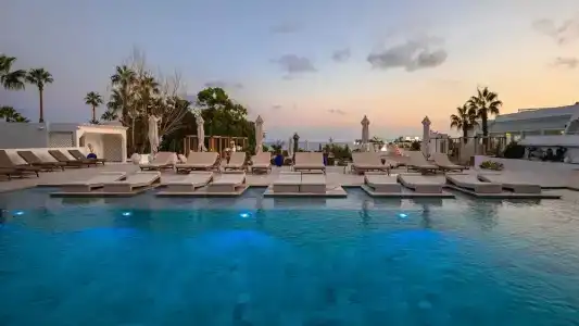 Royal Azur - 36