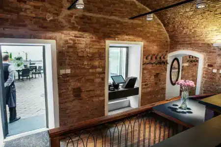 Mabre Residence - 5