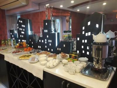 Boulevard Inn - 3
