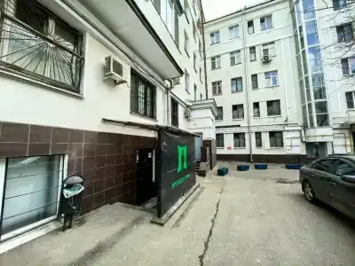 Антиотель на Живова - 6