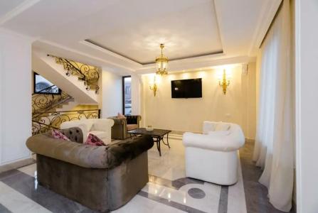 Orchid Boutique - 58