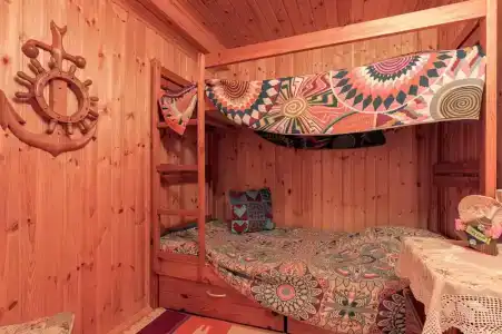 Монастырская изба - 22