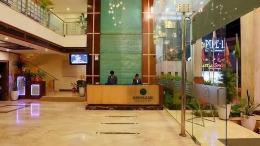 Abhimaani Vasathi - 15